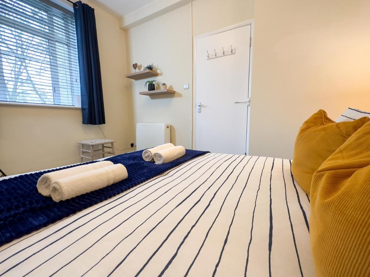 Spacious Apartment - Double And Sofa Bed - Wonderful Pavilion Views ブライトン エクステリア 写真
